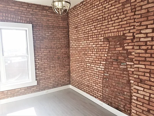 Rented by The Hamilton Group | media 4