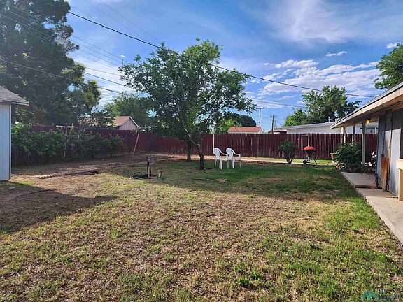 4th image of 3204 Bandolina Ave