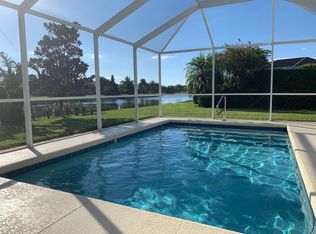 7574 Rozzini Ln, Naples, FL 34114