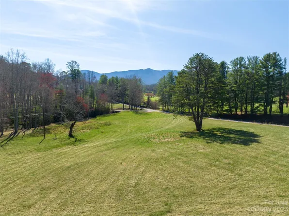 N Fork Rd, Black Mountain, NC 28711