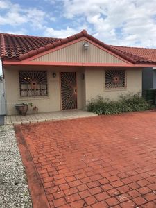 5490 W 27th Ct, Hialeah, FL, 33016
