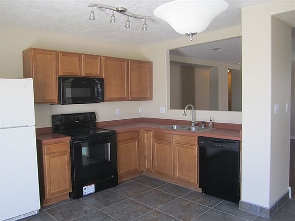 3rd image of 6148 Park Hill Avenue Nw