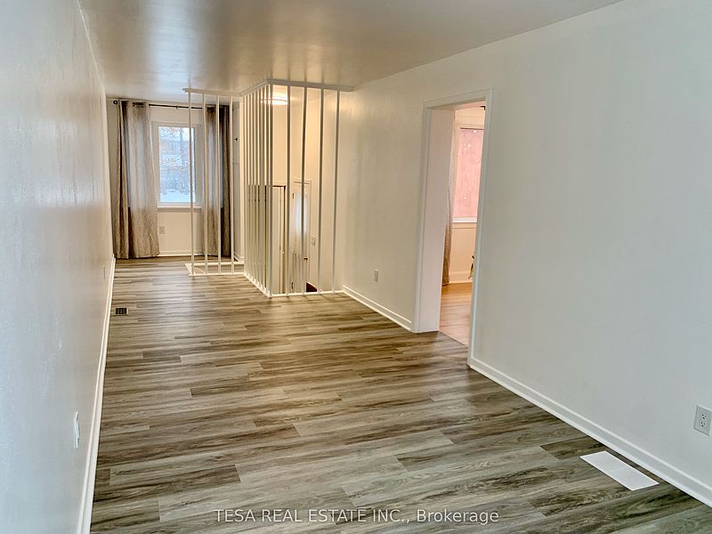 Toronto House for rent - 4 Bedrooms — photo 10