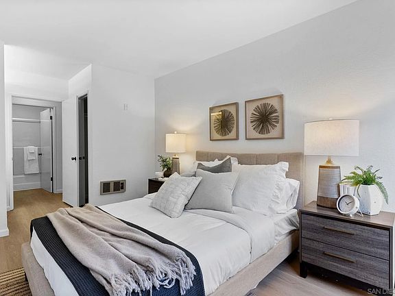 5th image of 2960 Broadway Unit 12