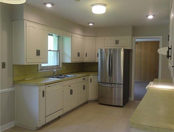 4th image of 509 Holliday Ln