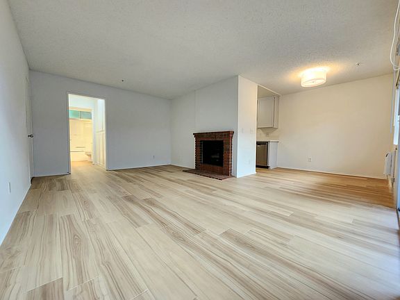 3rd image of 3569 Vinton Ave APT 102