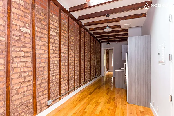 Rented by Nooklyn NYC LLC | media 25