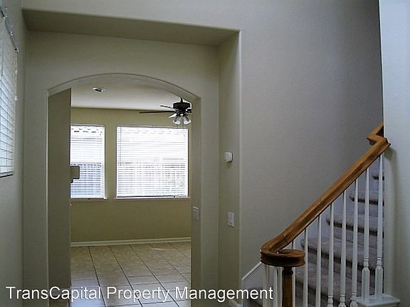 3rd image of 3956 Prosser St