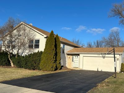 34 E Harbor Dr, Lake Zurich, IL, 60047
