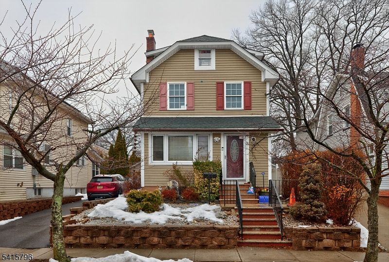 1st image of 31 Mertz Ave