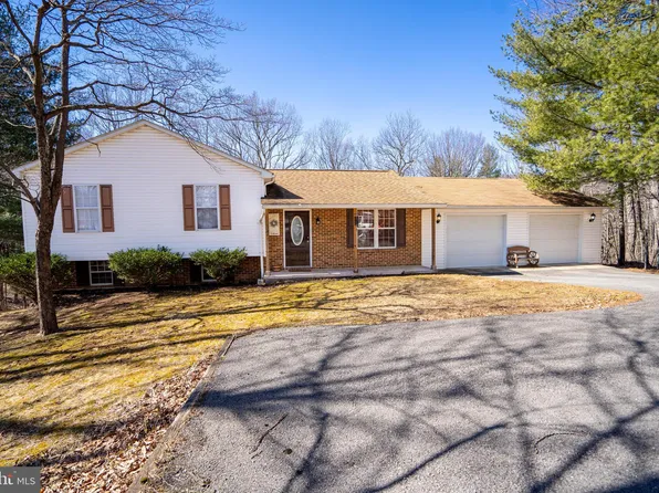 59 Apple Orchard Ln, Berkeley Springs, WV 25411