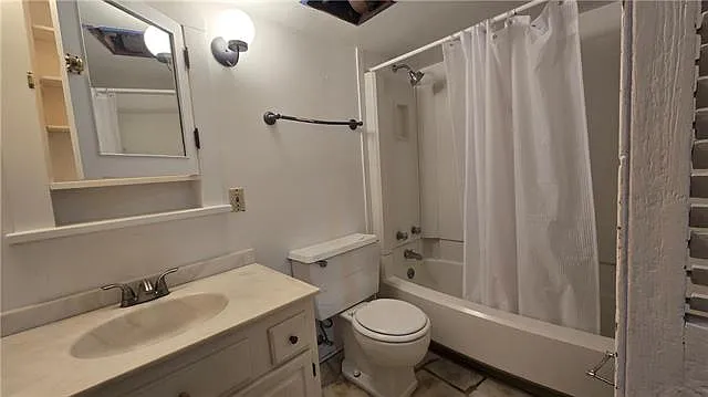 2705 Camp St — Photo 15