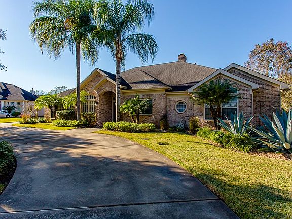 2nd image of 4915 Diamond Springs Dr