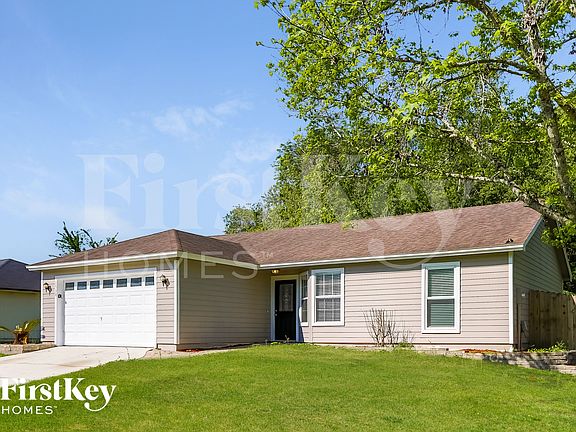 3rd image of 1598 Twin Oak Dr