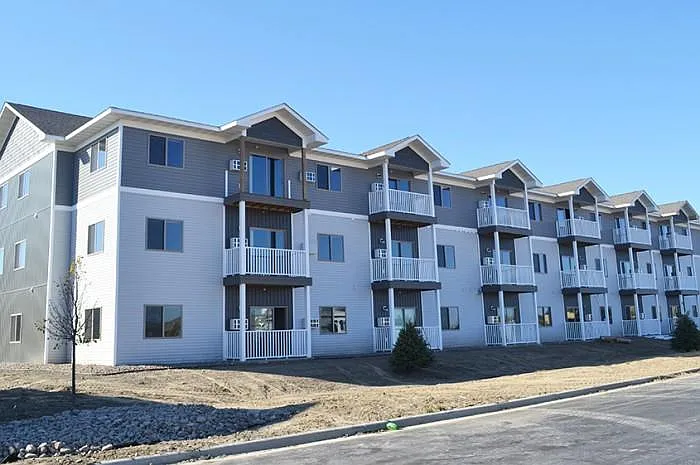 Sidney Apartments — Photo 23