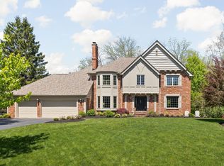 360 Raintree Dr, Zionsville, IN 46077