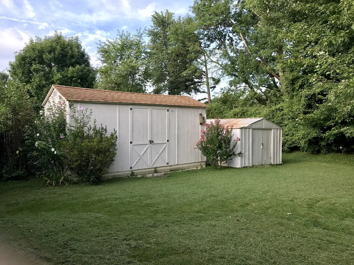 3 Bedroom - 1.5 Bathroom Home In Se Springfield Great Location! — Photo 2