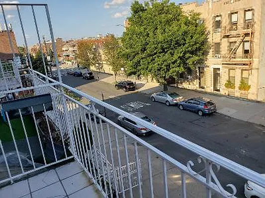 Rented by US # 1 Realty | media 4