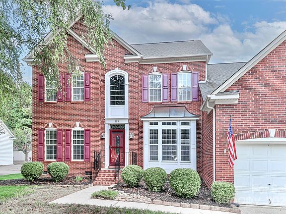 3rd image of 113 Harbor Cove Ln