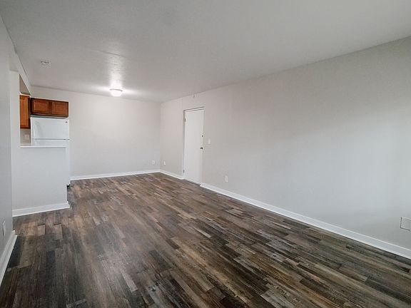 5th image of 255 McGregor Ave APT 8