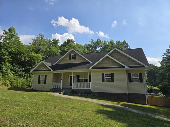 609 Neighbors Dr, Soddy Daisy, TN 37379