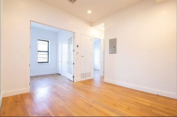 1st image of 259 Jefferson Ave #3F