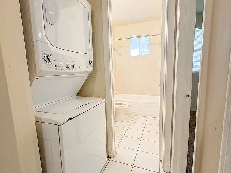 2109 Melanie Dr — Photo 7