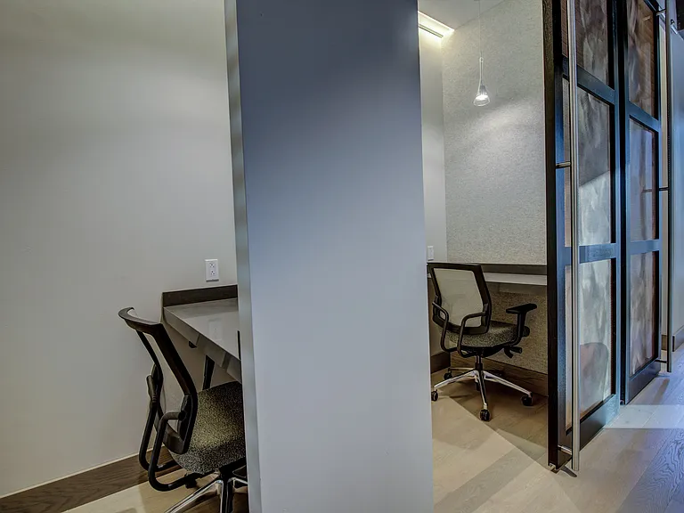 Linked Tech Bar & Hush Work Pods