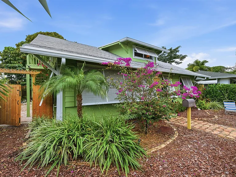 117 S Palmway — Photo 23