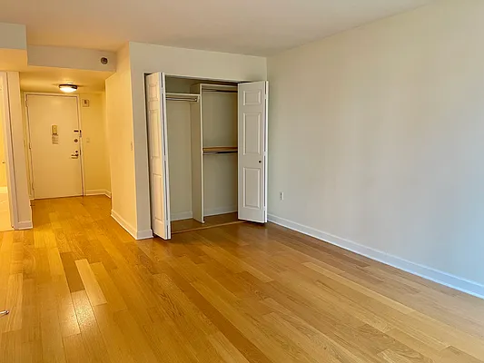 Rented by Realmart Realty LLC | media 1