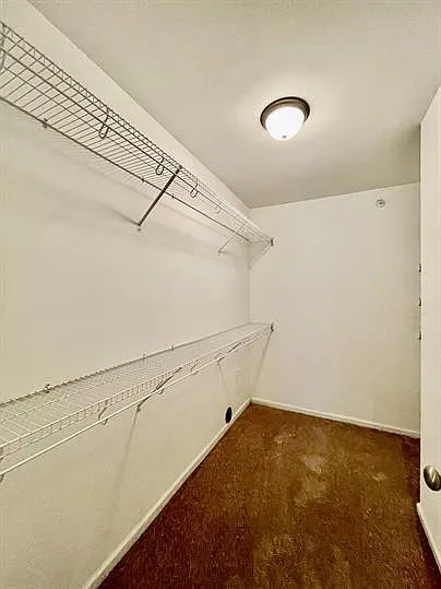 121 Colonnade Street — Photo 10