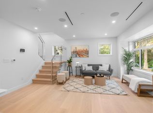 3672 W 1st Ave #A, Vancouver, BC V6R1H2