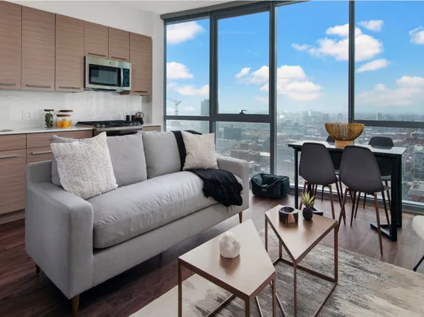 1 N Halsted St #2903, Chicago, IL 60661