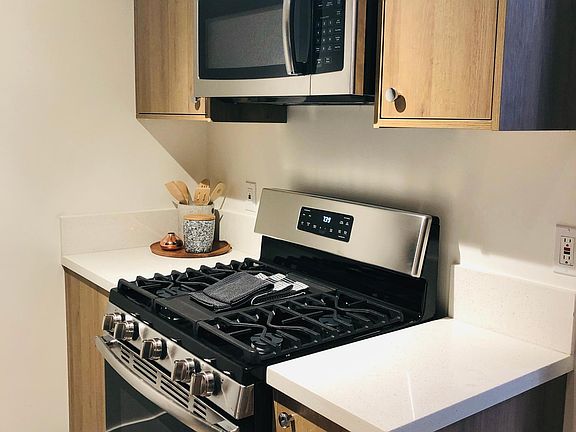 4th image of 9001 Orion Ave APT 10