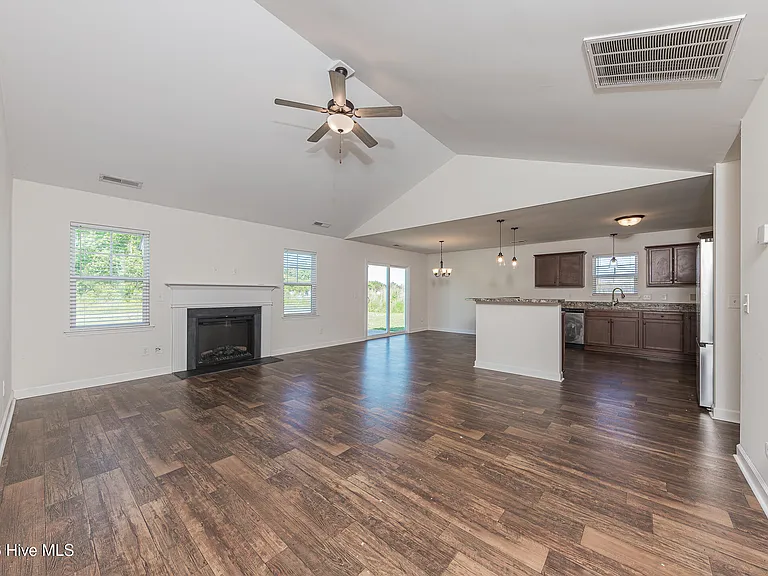 100 Mingo Dr — Photo 2