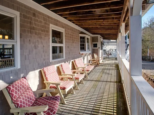 21 Five Corners Rd, Barnstable, MA 02630