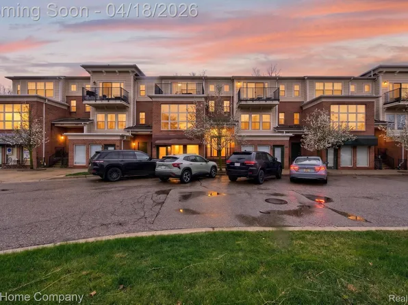 306 Legato Dr, Walled Lake, MI 48390