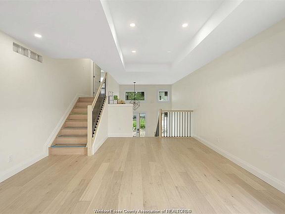 5th image of 3294 Riberdy Rd