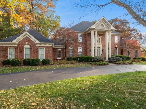 1204 Turnberry Ridge Ct, Chesterfield, MO 63005