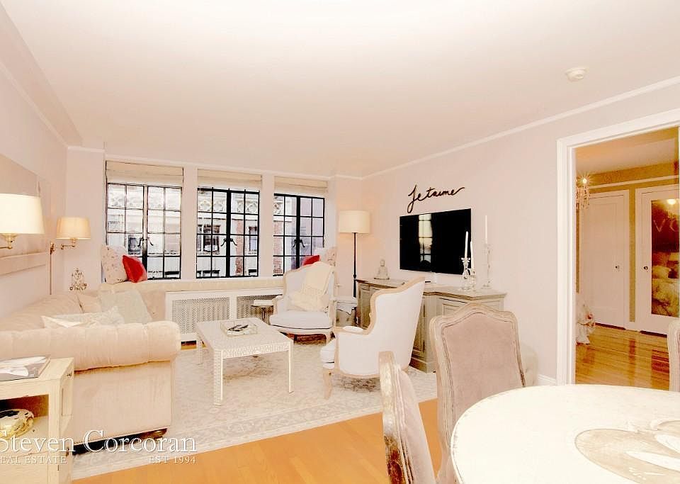 1st image of 315 E 43rd St #1008