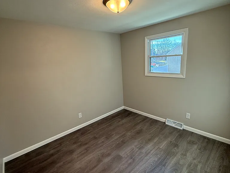 1111 E Moneta Ave #A — Photo 9
