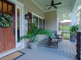 382 7th St, Atlantic Beach, FL 32233