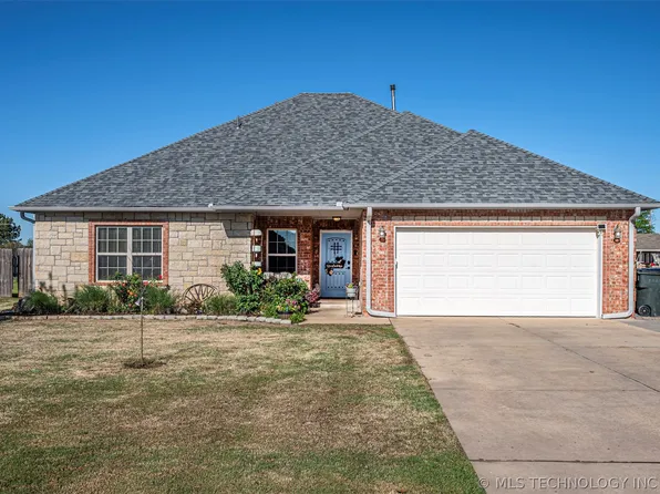 1129 Oxford Rd, Davis, OK 73030