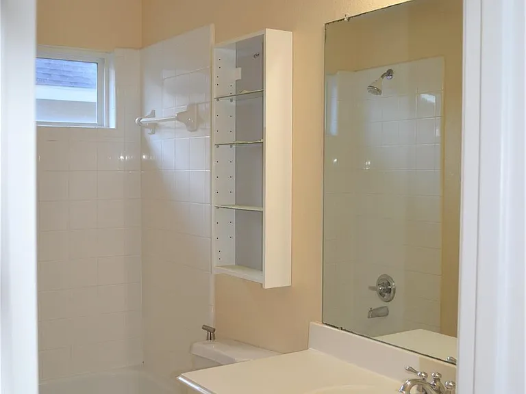 6210 Marble Hollow Ln — Photo 34
