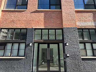 Rented by R New York