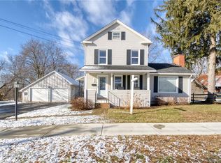 92 West St, Windsor Locks, CT 06096