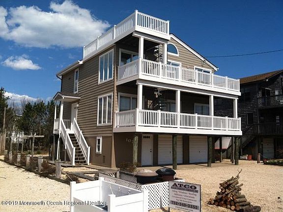 2nd image of 107 W Osborn Avenue