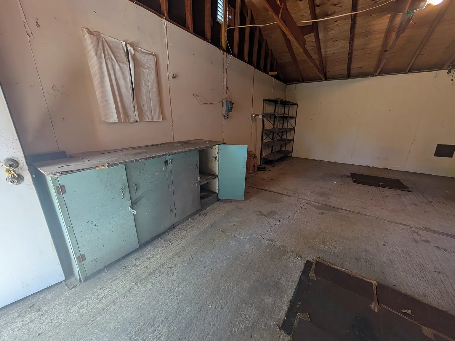 300 SW Broadmoor Avenue - 1 — Photo 3