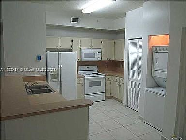 4th image of 7220 NW 114th Ave APT 108