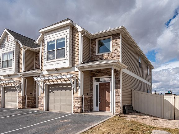 3rd image of 1295 N Cedar Blvd #7